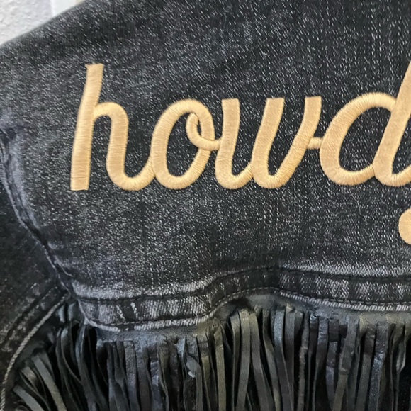 Howdy Honey RISEN Fringe Cropped Denim Jacket Coachella Stagecoach - Picture 2 of 7